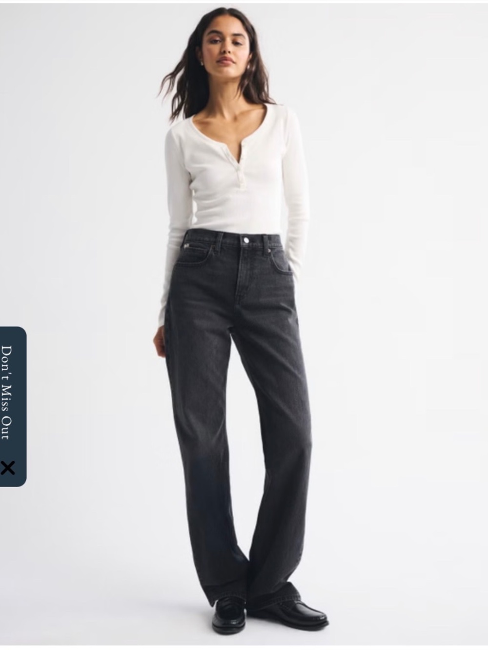 High Rise 90s Relaxed Heart Embroidered Jean 25s